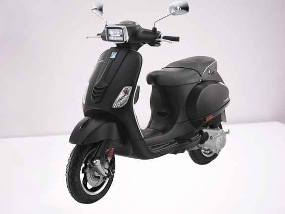 Vespa SXL 150 Black